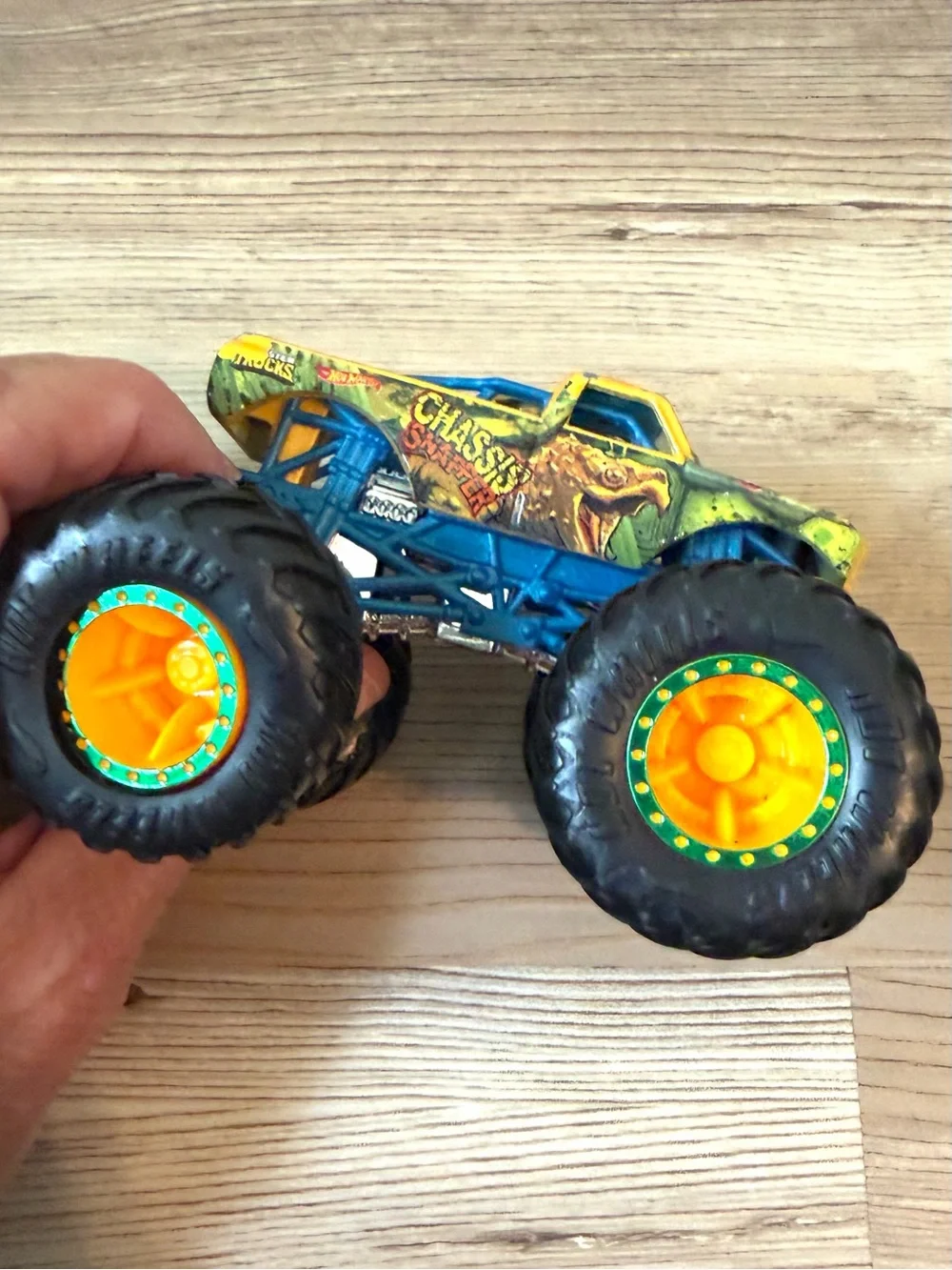 Hot Wheels durable chassis